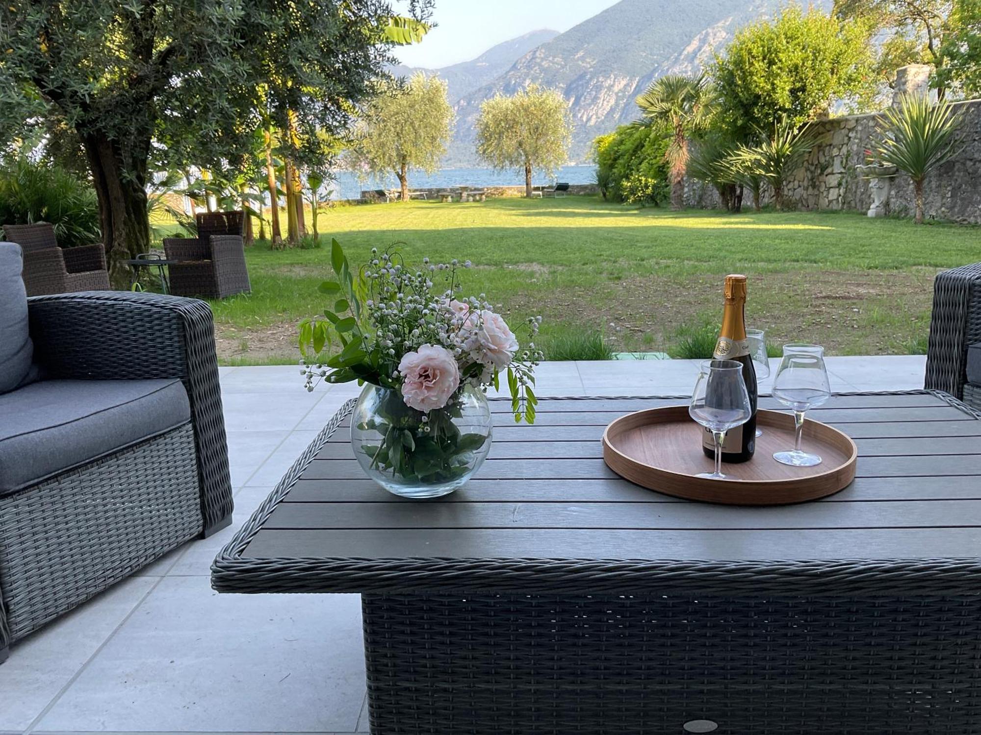 Villa Franca Pilzone エクステリア 写真